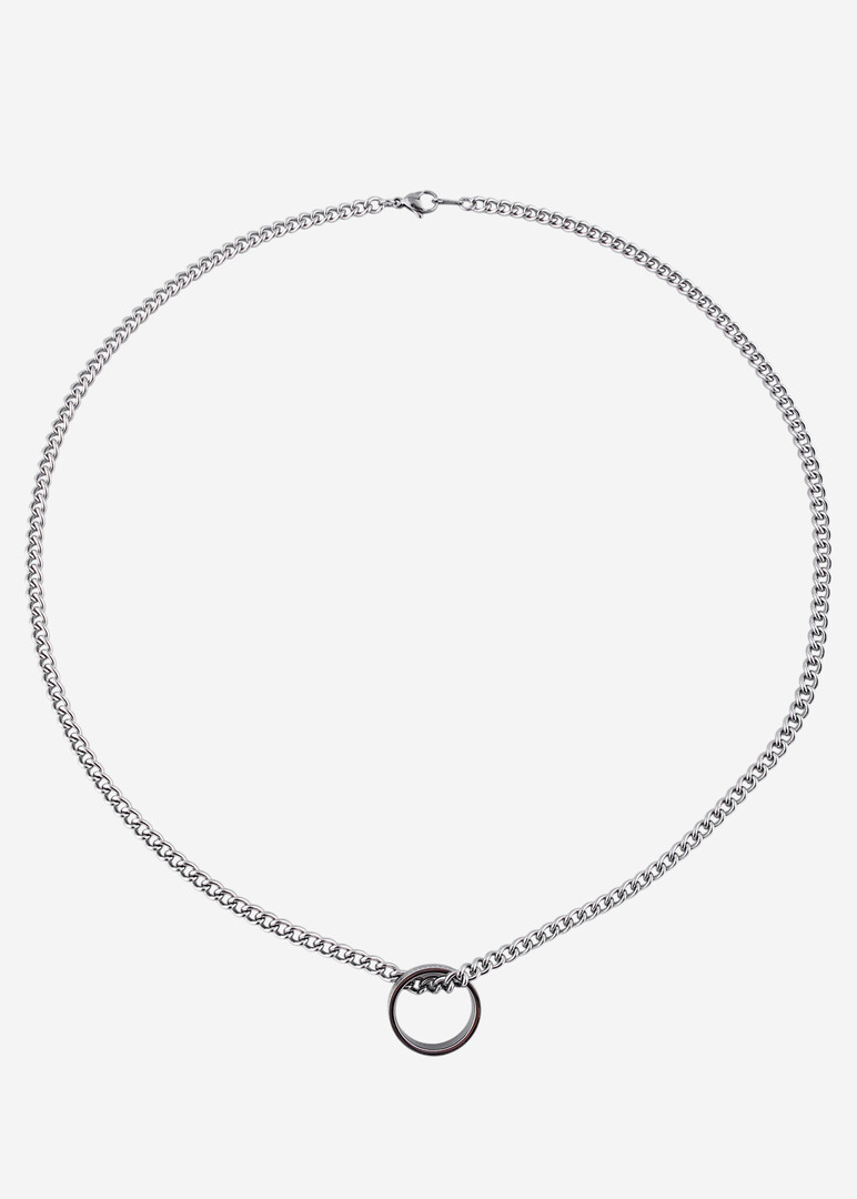 серебристая цепь с кольцом