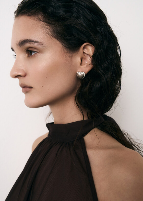 Асимметричные серьги COBRA JEWELRY Асимметричные серьги из белого золота с бриллиантами и культивированым жемчугом