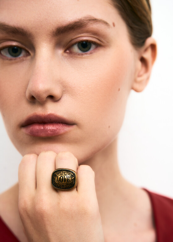 Печатки Moschino Позолоченная печатка «Любовь»