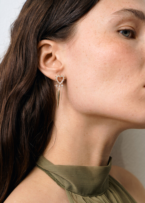 Серьги средней длины COBRA JEWELRY Серьги-сердца из золота с бриллиантами