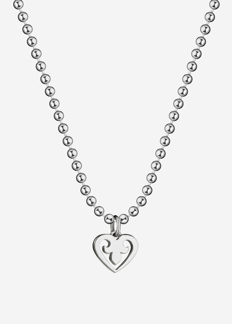 silver heart pendan