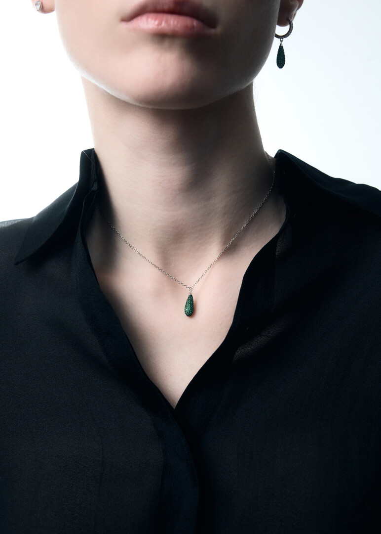 silver necklace with a drop-shaped pendant with cubic zirconia LIFE GREEN