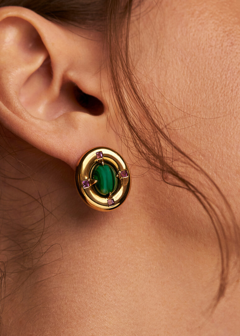 gold-plated small earrings with malachite and amethyst