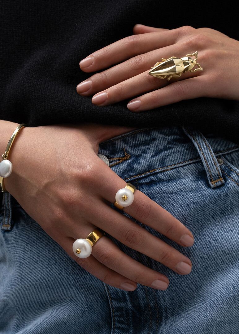 Браслет BUG PEARL gold

Серебро 925, позолота 24K, нат. жемчуг 1,5гр,