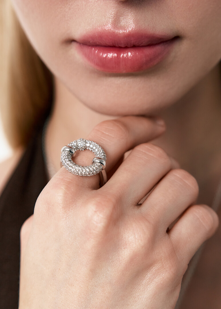 rhodium-plated ring with white crystals