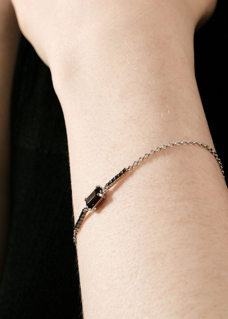 White gold bracelet with garnet and diamonds NIGHTSHADE