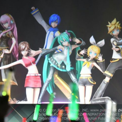 Что такое вокалоид и вокалойды? История виртуальных японских певцов