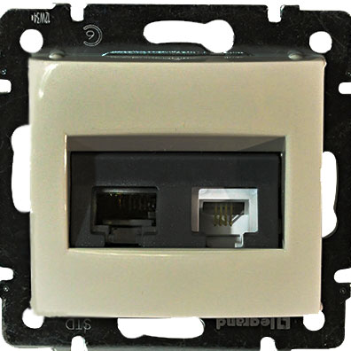 Розетка двойная Valena RJ45 кат.6е UTP+ RJ11, сл. кость / LEG 774180