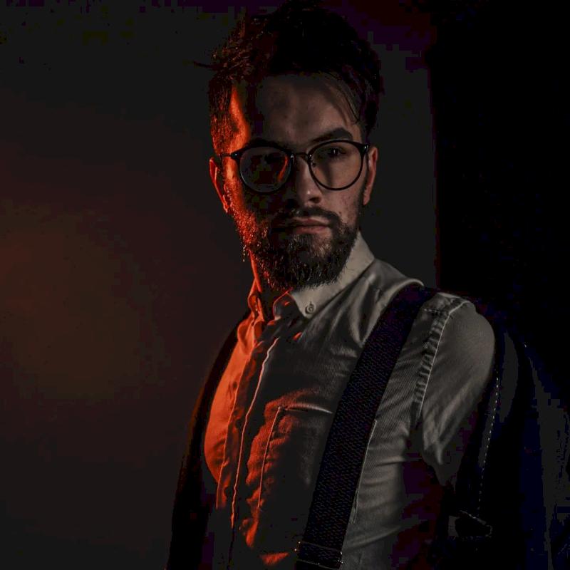 Фото профиля НЕЯВНОЕ