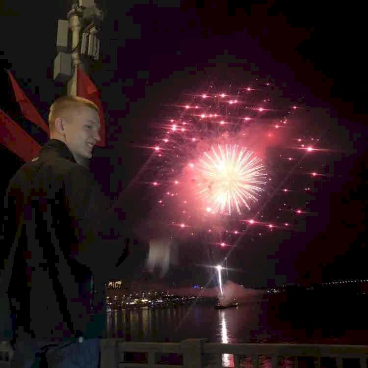 Фото профиля Ilay R