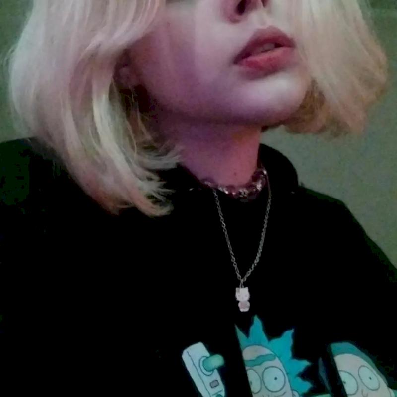 Фото профиля Rawqiopi