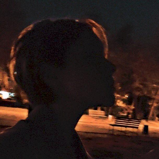 Фото профиля белое