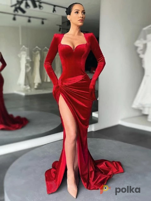 Возьмите Красное платье с перчатками напрокат (Фото 1) в Москве