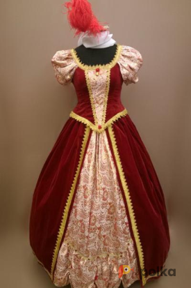 Возьмите Женское платье в стиле барокко из красного бархата напрокат (Фото 1) в Санкт-Петербурге