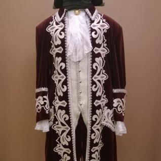 Мужской исторический костюм барокко (Зрелая вишня)