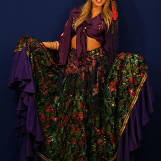 Цыганка (Тёмно-фиолетовое платье)