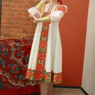 Женское русско-народное платье