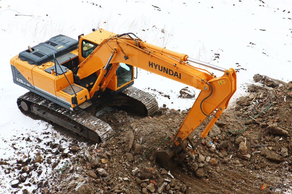 Возьмите Гусеничный экскаватор HYUNDAI R-220LC-9S напрокат (Фото 2) common.inCity.ryazan