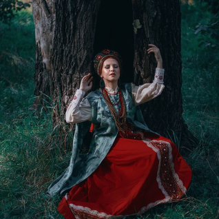 Костюм женский Хозяйка медной горы