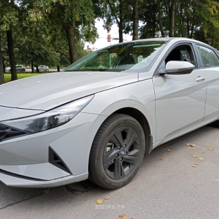 Автомобиль Hyundai Elantra 2022
