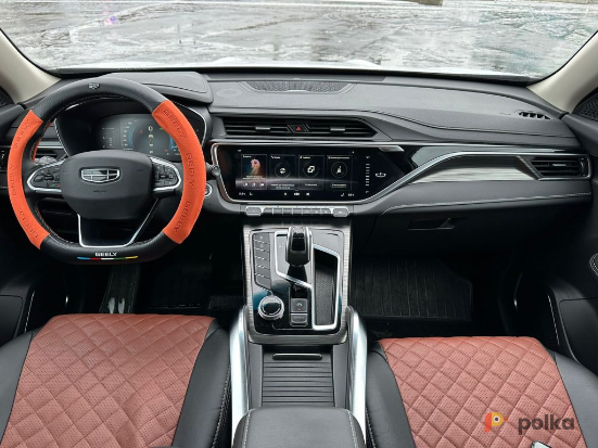 Возьмите Автомобиль Geely Atlas Pro напрокат (Фото 2) в Санкт-Петербурге
