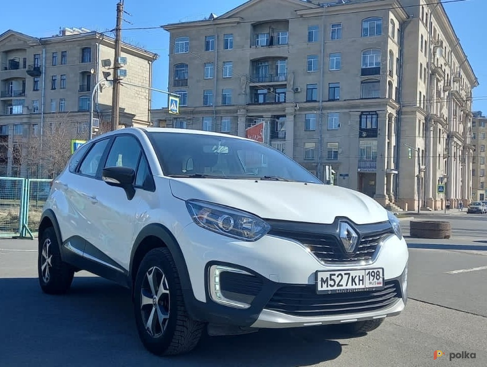 Возьмите Автомобиль Renault Kaptur напрокат (Фото 2) в Санкт-Петербурге