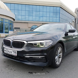 Автомобиль BMW 520