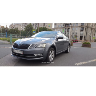Автомобиль Skoda Octavia АКПП