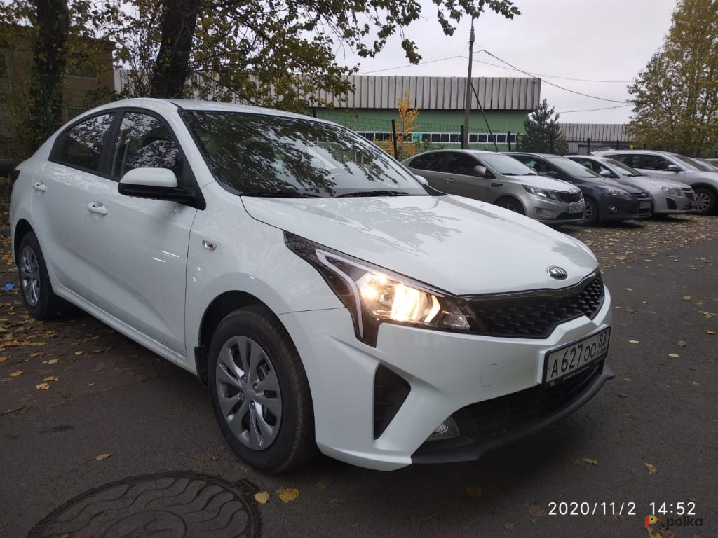 Возьмите автомобиль Kia Rio 2020 напрокат (Фото 2) в Санкт-Петербурге