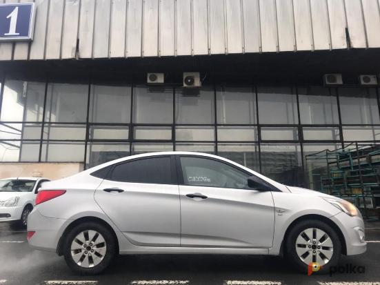 Возьмите автомобиль Hyundai Solaris 2015 АКПП напрокат (Фото 1) в Санкт-Петербурге