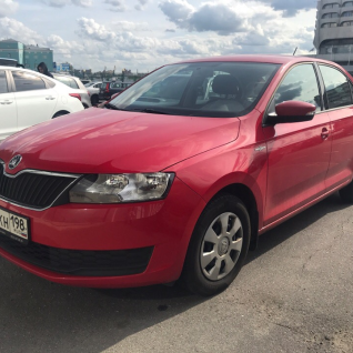 Автомобиль Skoda Rapid МКПП