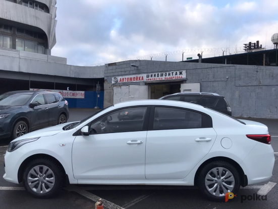 Возьмите Автомобиль Kia Rio АКПП напрокат (Фото 3) в Санкт-Петербурге