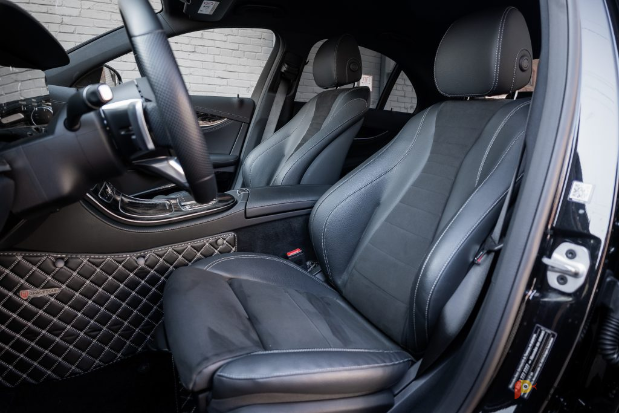Возьмите Автомобиль Mercedes-Benz E-class e200 4 matic напрокат (Фото 3) в Санкт-Петербурге