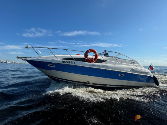Возьмите  Катер прогулочный Дыхание ветра / Bayliner 305  напрокат (Фото 1) в Санкт-Петербурге