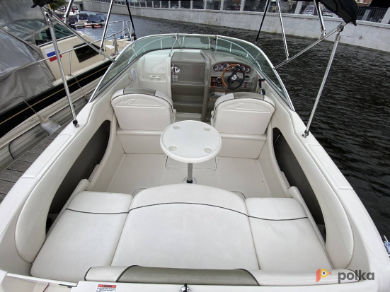 Возьмите катер Sea Ray 225 с капитаном  напрокат (Фото 6) в Санкт-Петербурге