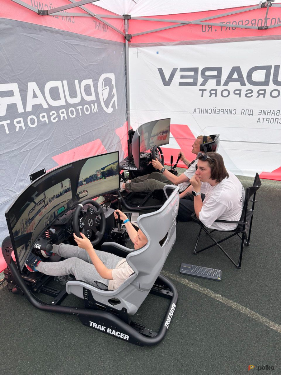 Возьмите Симрейсинг-симулятор Trak Racer TR8 PRO игровой VR - аттракцион напрокат (Фото 2) в Москве