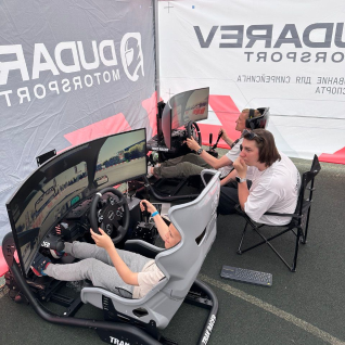 Симрейсинг-симулятор Trak Racer TR8 PRO игровой VR - аттракцион