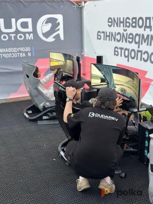 Возьмите Симрейсинг-симулятор Trak Racer TR8 PRO игровой VR - аттракцион напрокат (Фото 3) в Москве