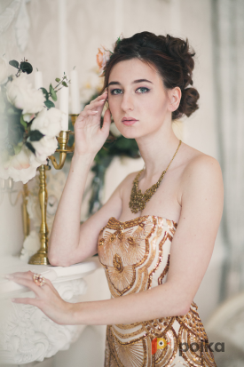 Возьмите Вечернее  платье в с золотым узором напрокат (Фото 6) в Москве