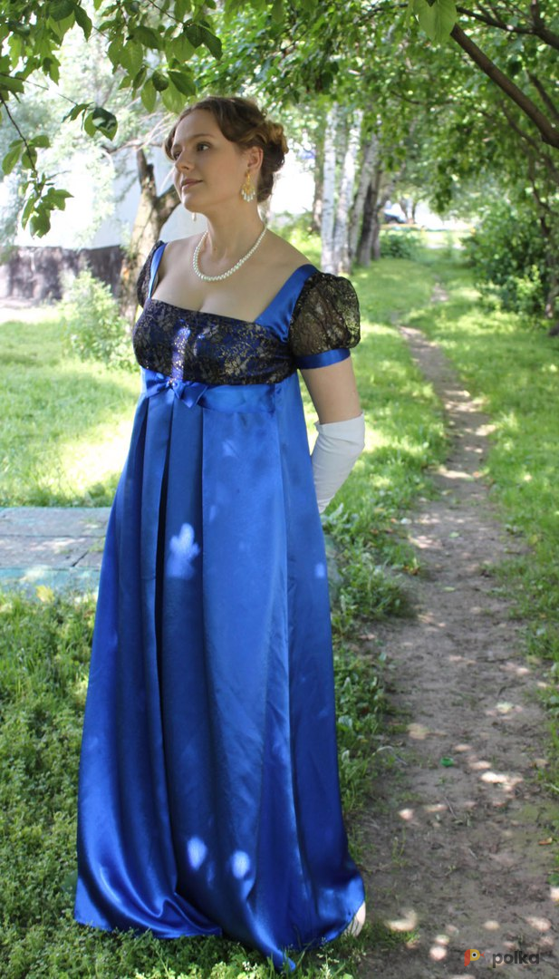 Возьмите Историческое платье "Сапфир"  напрокат (Фото 2) в Москве