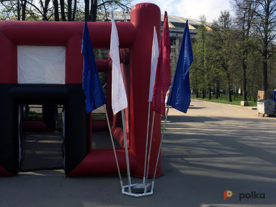 Возьмите Комплект флаговая конструкция (костер) 6 напрокат (Фото 2) в Москве