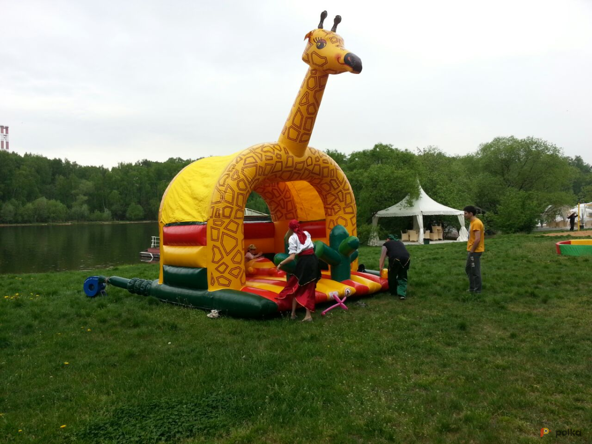 Возьмите Надувной батут "Жирафик" напрокат (Фото 2) в Москве