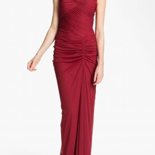 Платье Adrianna Papell Red Ruched Mesh Gown Размеры 44, 46, 48