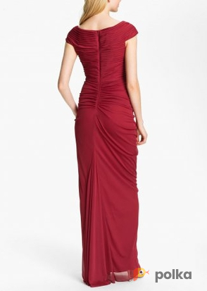 Возьмите Платье Adrianna Papell Red Ruched Mesh Gown Размеры 44, 46, 48 напрокат (Фото 4) в Москве