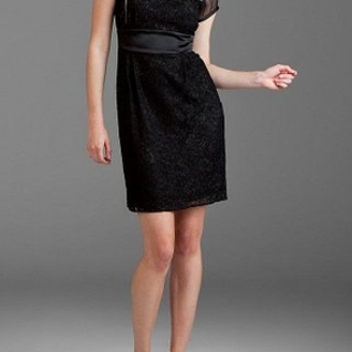 Платье Laundry by Shelli Segal Lace Dress Размер 46