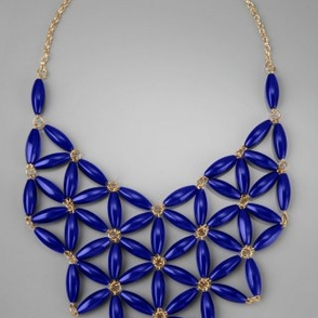 Колье LOLA Flower Petal Bib Necklace Black/Blue/Green	