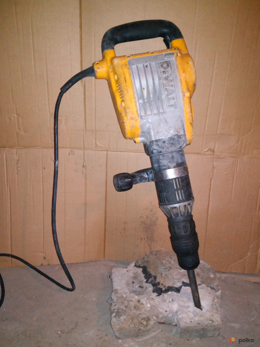 D25900 deals demolition hammer