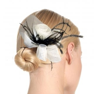 Украшение на голову Cara couture Black White Rose Headband