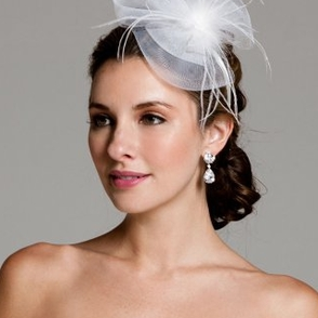 Украшение на голову Cara couture White Feather Headband