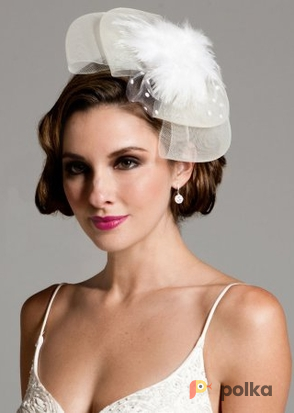 Возьмите Украшение на голову Cara couture White Feather Polka Dot Headband напрокат (Фото 2) в Москве